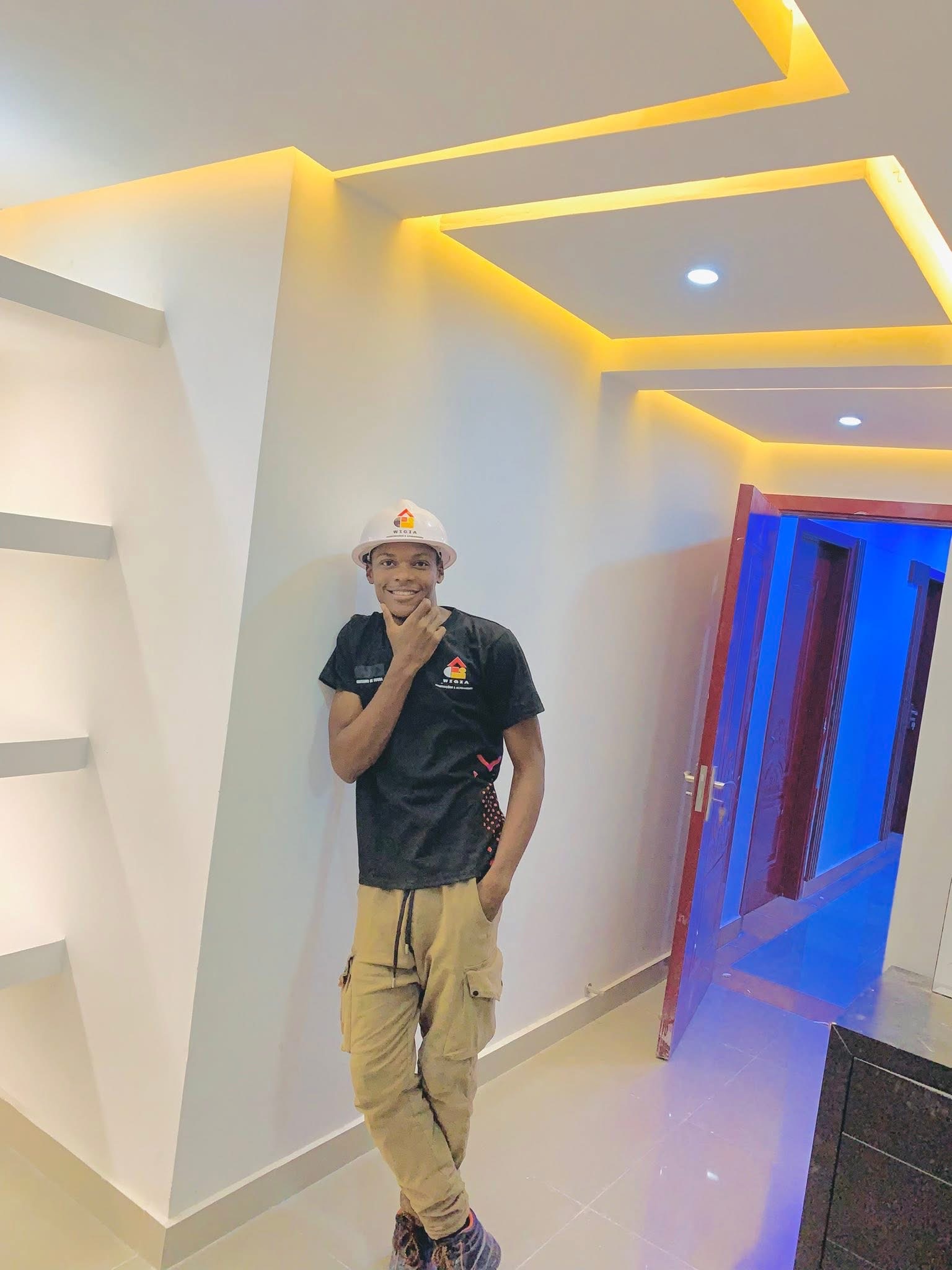 Teto Falso, Sancas Luminosas e Design de Interiores Modernos  - imagem 26