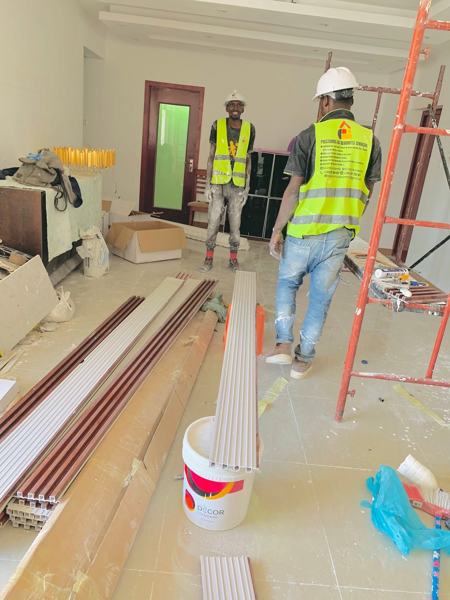 Teto Falso, Sancas Luminosas e Design de Interiores Modernos  - imagem 31